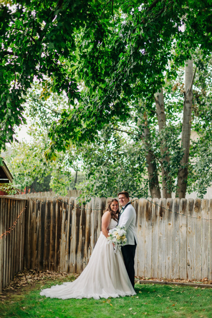 a gorgeous and fun backyard wedding in Washington