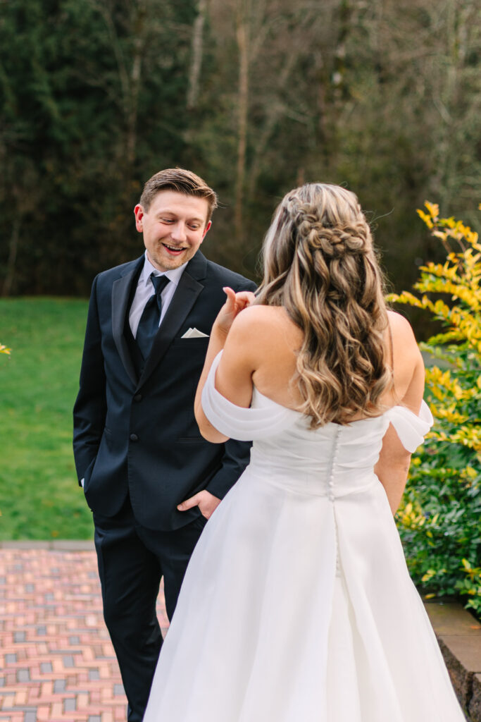 First look photos capturing the heartfelt moments at Carson Creek Estate, Bellingham, WA.