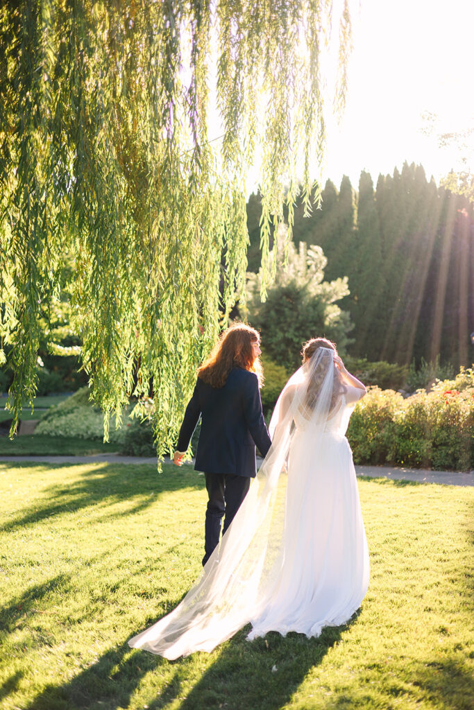 a summer wedding scene at Promise Garden, a welcoming venue for warm-weather events.